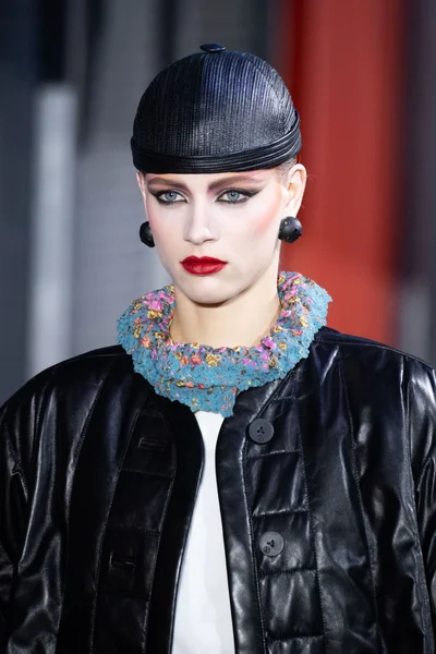 Look 68